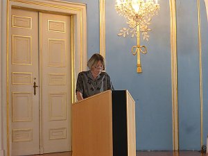 "Tiefgr&uuml;n bis zartbitter"