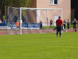 Wacker gewinnt in Meiningen 9:0