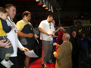 Die M&auml;nner beim Indoor