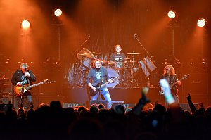 Pudhys beim Emmenrausch