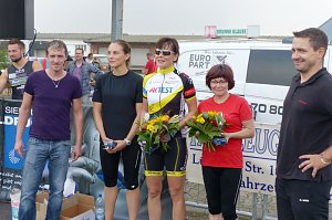 Toller Auftritt in Magdeburg: Erster Platz im ersten Rennen