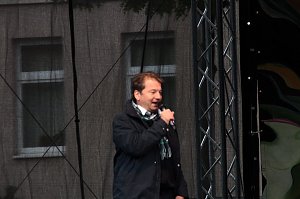 Musik und Artistik auf dem Theaterplatz