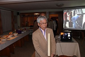 M&auml;nnerchor aus Japan begr&uuml;&szlig;t