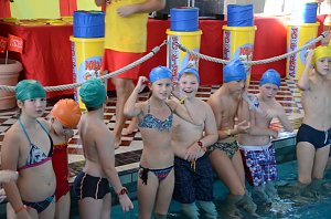 Knax-Pool-Party