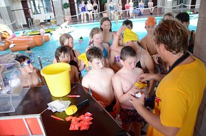 Knax-Pool-Party