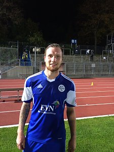 2:1-Sieg nach einem spannenden Spiel/Jan L&ouml;hmannsr&ouml;ben als zweifacher Torsch&uuml;tze.