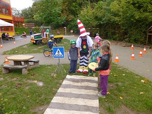 Kinder im Stra&szlig;enverkehr