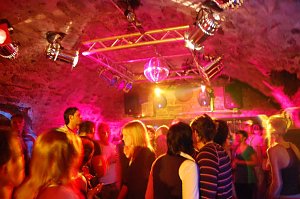 House Party im Grease am Grimmel. nnz-City Scout on Tour