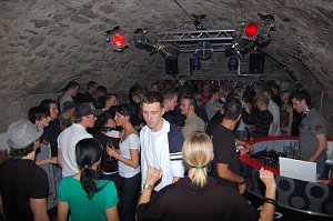 House Party im Grease am Grimmel. nnz-City Scout on Tour