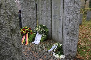 Opfer mahnen