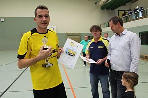 Cup- Verteidiger setzte sich durch