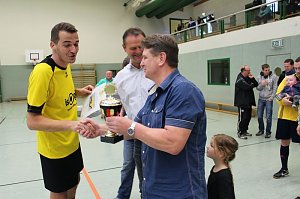 Cup- Verteidiger setzte sich durch