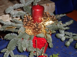 Weihnachtsbasteln mit den "Flinken Nadeln" in Ilfeld
