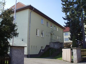 Das Forstamt Bleicherode-S&uuml;dharz, in der Burgstra&szlig;e in Bleicherode ist seit 80 Jahren Sitz einer Forstverwaltung. Die Bezeichnungen wandelten sich im Laufe der Zeit vom Preu&szlig;ischen zum Th&uuml;ringer Forstamt. Dann Oberf&ouml;rsterei des Staatlichen Forstwirtschaftsbetriebes Nordhausen in Ilfeld und ab 1991 wieder in Forstamt.