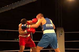 Nordhausen: NSV-Boxer sind klare Sieger gegen Straubing in der Ballspielhalle