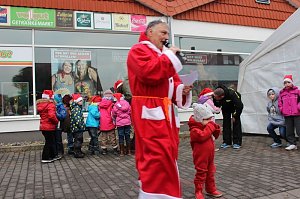 Auch in Jecha war der Weihnachtsmann