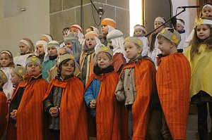Im Nordh&auml;user Dom zeigte der &ouml;kumenische Kindergarten heute sein Krippenspiel