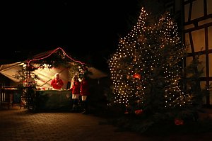 Weihnachtsmarkt in "W&uuml;lfi"