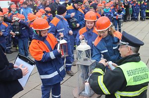 Das Friedenslicht aus Bethlehem ging heute auch in Nordhausen von Hand zu Hand