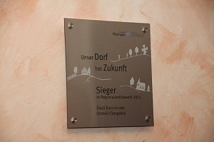 Siegertafel angebracht