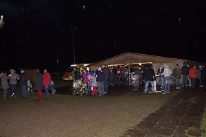 Heringen feierte ein feuriges "Knut" - Fest und entledigte sich seiner alten Weihnachtsb&auml;ume