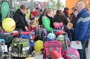 Viel los in der Autowelt Peter