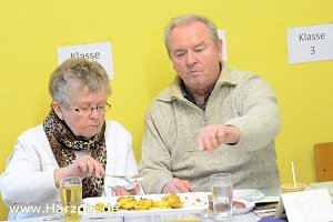 Kartoffelscheibenessen