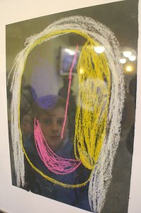 "Zitronenblau" - seit heute ist die neue Ausstellung der Jugendkunstschule Nordhausen im Landratsamt zu sehen