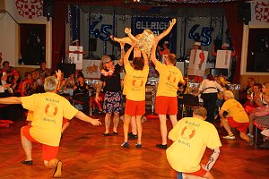 Männerballett on Tour