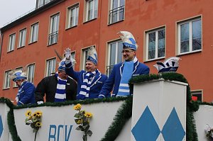 N&auml;rrinnen und Narren zogen durch Sondershausen (1)