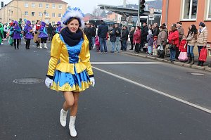 N&auml;rrinnen und Narren zogen durch Sondershausen (1)