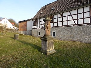 Unterhalb der Burg