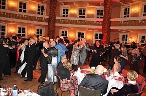 nnz/kn: Ballgefl&uuml;ster mit Premiere