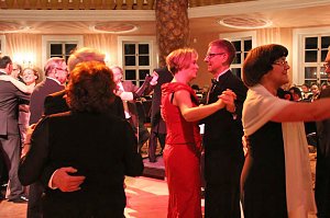 nnz/kn: Ballgefl&uuml;ster mit Premiere