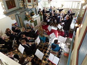 Mit Andacht und Konzert gefeiert