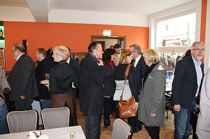 Café Pille und 10 Wohnungen