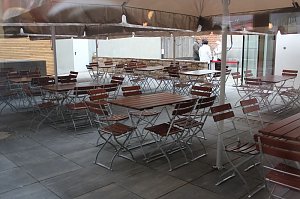 Café Pille und 10 Wohnungen