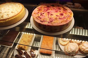 Café Pille und 10 Wohnungen