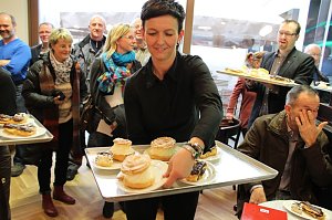 Café Pille und 10 Wohnungen