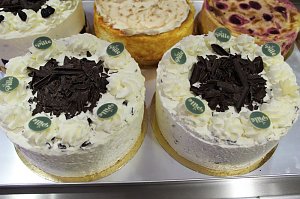 Café Pille und 10 Wohnungen