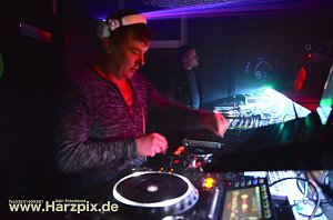 Houseverliebt im Club Buddha