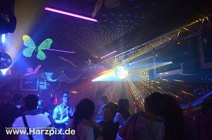 Houseverliebt im Club Buddha