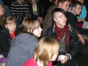 Tanzen im Jugendclubhaus