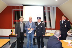 Die Feuerwehr Neustadt-Osterode blickte zur&uuml;ck auf das vergangene Jahr und ehrte verdienstvolle Mitglieder
