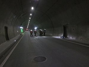 Gro&szlig;&uuml;bung im H&ouml;llbergtunnel