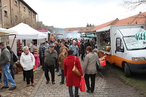 Ansturm zum Jubil&auml;umsmarkt in Braunsroda