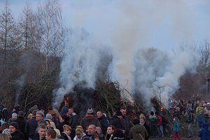 Osterfeuer in Nordhausen Nord