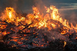 Osterfeuer in Krimderode