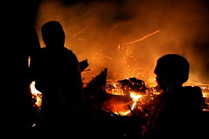 Osterfeuer zum Abschluss