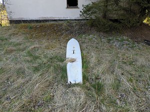 Der Treue Nachbarteich - die h&auml;ssliche Seite
